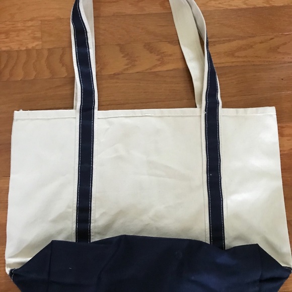 Cleveland Cavaliers Tote NWOT - Picture 2 of 6